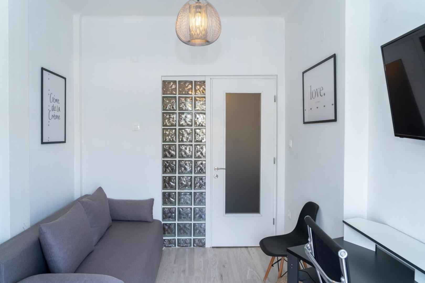 Apartmán Kosmos Service Near Turkish Consulat And Saint Dimitrious Church With Additional Cost Parking *