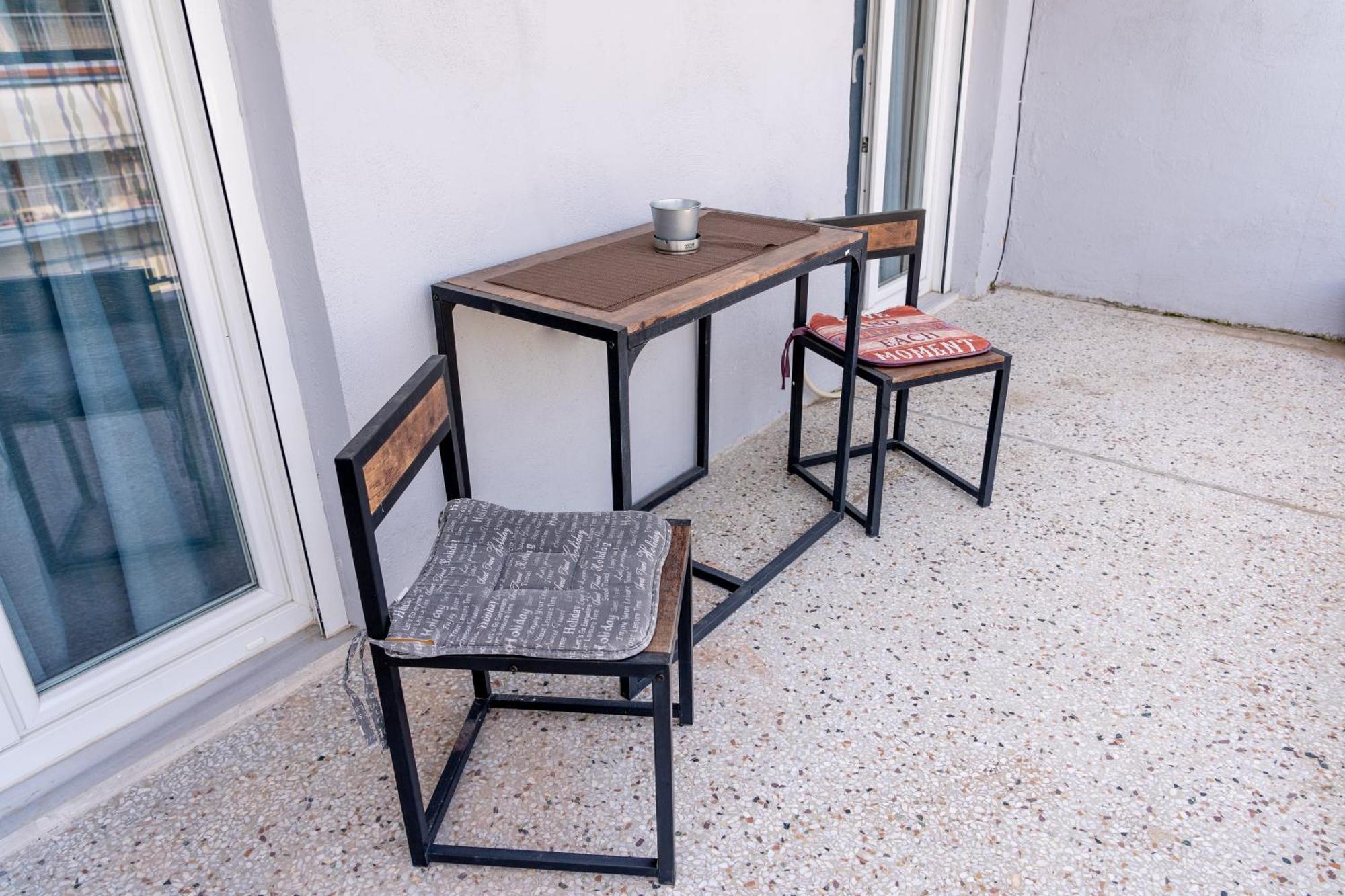 Kosmos Service Near Turkish Consulat And Saint Dimitrious Church With Additional Cost Parking Apartmán Soluň